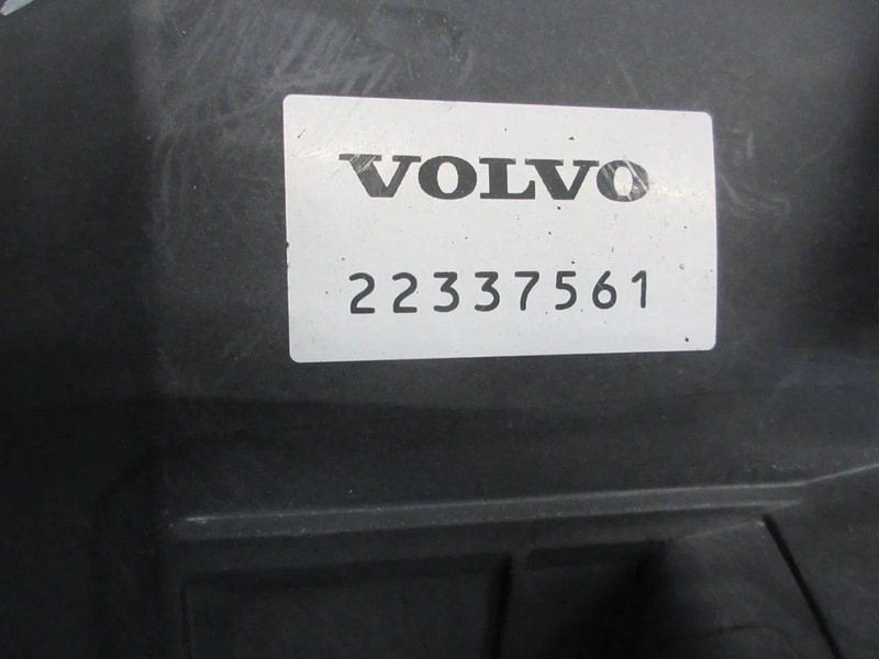 Volvo 22337561 LUCHTFILTER VOLVO FM 370 EURO 6 MODEL 2018 - Filtre à air pour Camion: photos 5 Volvo 22337561 LUCHTFILTER VOLVO FM 370 EURO 6 MODEL 2018 - Filtre à air pour Camion: photos 5