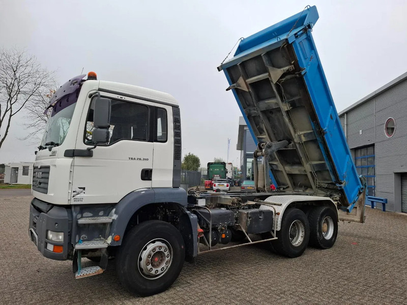 Camion benne MAN TGA 26.310 / 6X4 / 2XBIG AXLE / 2SIDE TIPPER / ONLY:545423 KM / TUV:06-05-2026 / FULL-STEEL / AIRCO / MANUAL / EURO-4 / 2005: photos 1