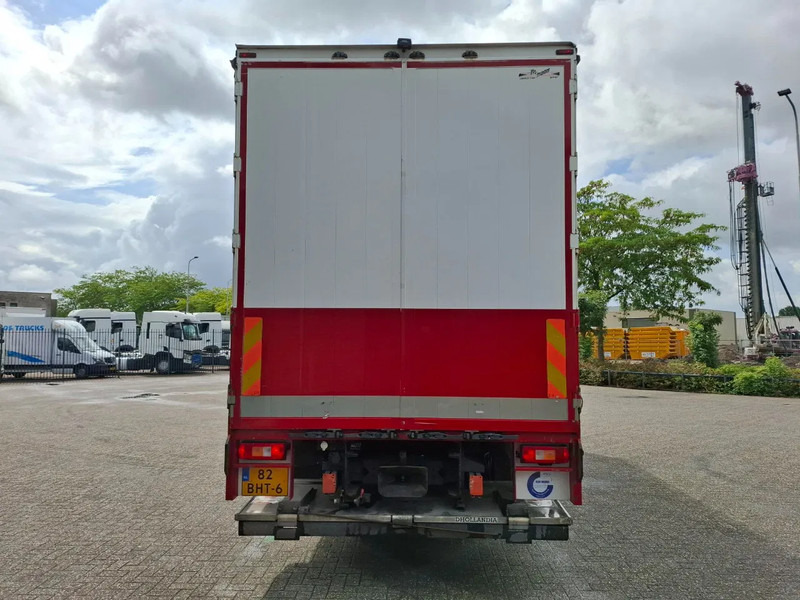 Renault T470 / CLEAN NL TRUCK / SLIDING ROOF / CURTAIN SAILS / SMART TACHO / ACC / LWDS / PLATFORM 2000KG / FRIDGE / AUTOMATIC / EURO-6 - Camion fourgon: photos 4 Renault T470 / CLEAN NL TRUCK / SLIDING ROOF / CURTAIN SAILS / SMART TACHO / ACC / LWDS / PLATFORM 2000KG / FRIDGE / AUTOMATIC / EURO-6 - Camion fourgon: photos 4