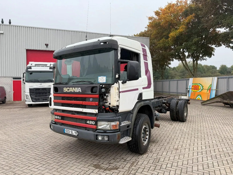 Scania 124-420 / ENGINE RUNNING / RETARDER / BIG AXLE / FULL-STEEL / ONLY: 540918 KM / OLD TACHO / AIRCO / MANUAL / EURO-3 / 2002 - Châssis cabine: photos 1 Scania 124-420 / ENGINE RUNNING / RETARDER / BIG AXLE / FULL-STEEL / ONLY: 540918 KM / OLD TACHO / AIRCO / MANUAL / EURO-3 / 2002 - Châssis cabine: photos 1