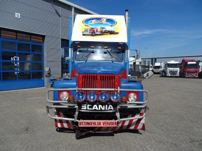 Scania L85.50 / 4X2 / FULL STEEL / EURO-0 / 1970 - Camion fourgon: photos 4 Scania L85.50 / 4X2 / FULL STEEL / EURO-0 / 1970 - Camion fourgon: photos 4