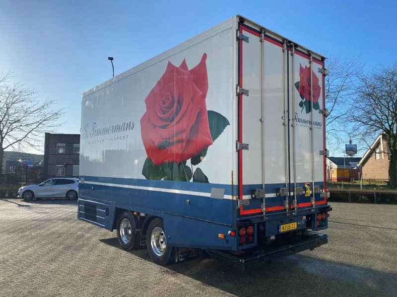 Tracon UDEN TM.180 / NL TRAILER / THROUGH-LOADING SYSTEM / ISOLATED / ALCOA / PLATFORM 2000 KG / 2003 - Remorque frigorifique: photos 3 Tracon UDEN TM.180 / NL TRAILER / THROUGH-LOADING SYSTEM / ISOLATED / ALCOA / PLATFORM 2000 KG / 2003 - Remorque frigorifique: photos 3