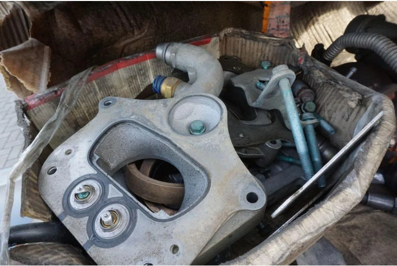 Tracteur routier MAN TGS18.500 / AUTOMATIC / RETARDER / LOW ROOF / FULL AIR / NO DOCUMENTS / EURO-6 / 2019: photos 12