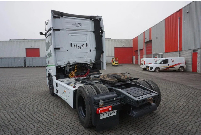 Mercedes-Benz ACTROS 1863 / ENGINE RUNNING / RETARDER/ HYDRAULICS / ONLY: 268593KM / GIGA-SPACE / MIRRORCAM / AUTOMATIC / EURO-6 / 2020 - Tracteur routier: photos 5 Mercedes-Benz ACTROS 1863 / ENGINE RUNNING / RETARDER/ HYDRAULICS / ONLY: 268593KM / GIGA-SPACE / MIRRORCAM / AUTOMATIC / EURO-6 / 2020 - Tracteur routier: photos 5