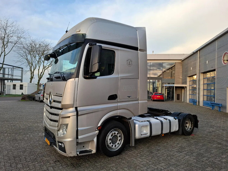 Mercedes-Benz Actros 1842 / NL TRUCK / MEGA / TUV:12-02-2026 / GIGASPACE / ONLY:526303 KM / SMART TACHO / AUTOMATIC / EURO-6 / 2012 - Tracteur routier: photos 1 Mercedes-Benz Actros 1842 / NL TRUCK / MEGA / TUV:12-02-2026 / GIGASPACE / ONLY:526303 KM / SMART TACHO / AUTOMATIC / EURO-6 / 2012 - Tracteur routier: photos 1