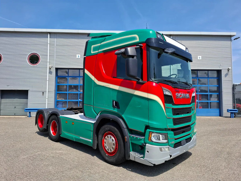 Scania NGS R580 V8 / RETARDER / HYDRAULICS / FULL-AIR / ONLY:644971 KM / LWDS / NAVI / FRIDGE / AUTOMATIC / EURO-6 / 2017 - Tracteur routier: photos 2 Scania NGS R580 V8 / RETARDER / HYDRAULICS / FULL-AIR / ONLY:644971 KM / LWDS / NAVI / FRIDGE / AUTOMATIC / EURO-6 / 2017 - Tracteur routier: photos 2
