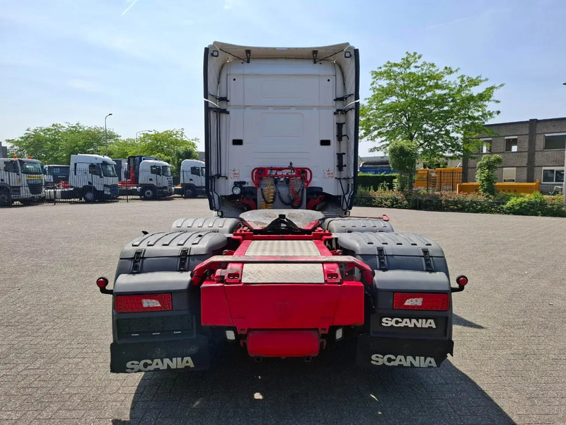 Scania R520 V8 / RETARDER / BOOGIE / FULL-AIR / ACC / LWDS / LEATHER / NAVI / XENON / FRIDGE / AUTOMATIC / EURO-6 / 2015 - Tracteur routier: photos 4 Scania R520 V8 / RETARDER / BOOGIE / FULL-AIR / ACC / LWDS / LEATHER / NAVI / XENON / FRIDGE / AUTOMATIC / EURO-6 / 2015 - Tracteur routier: photos 4