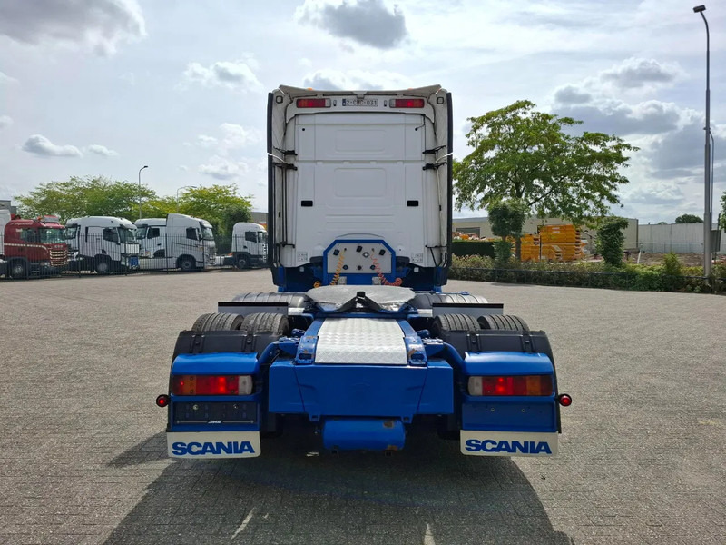 Scania R560 V8 / BOOGIE / HYDRAULICS / FULL-AIR / AUTOMATIC / EURO-5 / 2012 - Tracteur routier: photos 4 Scania R560 V8 / BOOGIE / HYDRAULICS / FULL-AIR / AUTOMATIC / EURO-5 / 2012 - Tracteur routier: photos 4