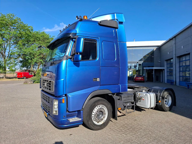 Tracteur routier Volvo FH13-400 / HYDRAULICS / NL TRUCK / TUV:14-09-2025 / GLOBETROTTER / FRIGDE / AIRCO / AUTOMATIC / EURO-5 / 2006: photos 1