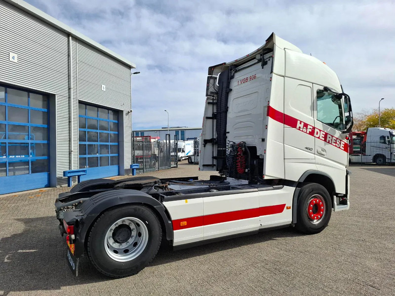 Volvo FH4-460 / VEB+ / HYDRAULICS / GEN2 V2 SMART TACHO / LWDS / SIDESKIRTS / FRIDGE / EURO-6 / 2018 - Tracteur routier: photos 5 Volvo FH4-460 / VEB+ / HYDRAULICS / GEN2 V2 SMART TACHO / LWDS / SIDESKIRTS / FRIDGE / EURO-6 / 2018 - Tracteur routier: photos 5