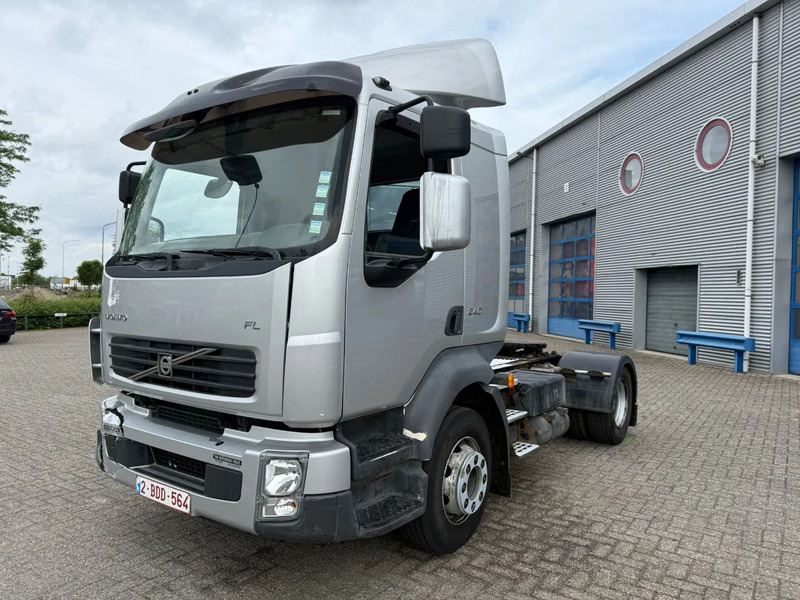 Volvo FL7-240 / ONLY:168549 KM / TUV:22-10-2025 / 3SEATS / MANUAL / EURO-5 / 2011 - Tracteur routier: photos 1 Volvo FL7-240 / ONLY:168549 KM / TUV:22-10-2025 / 3SEATS / MANUAL / EURO-5 / 2011 - Tracteur routier: photos 1