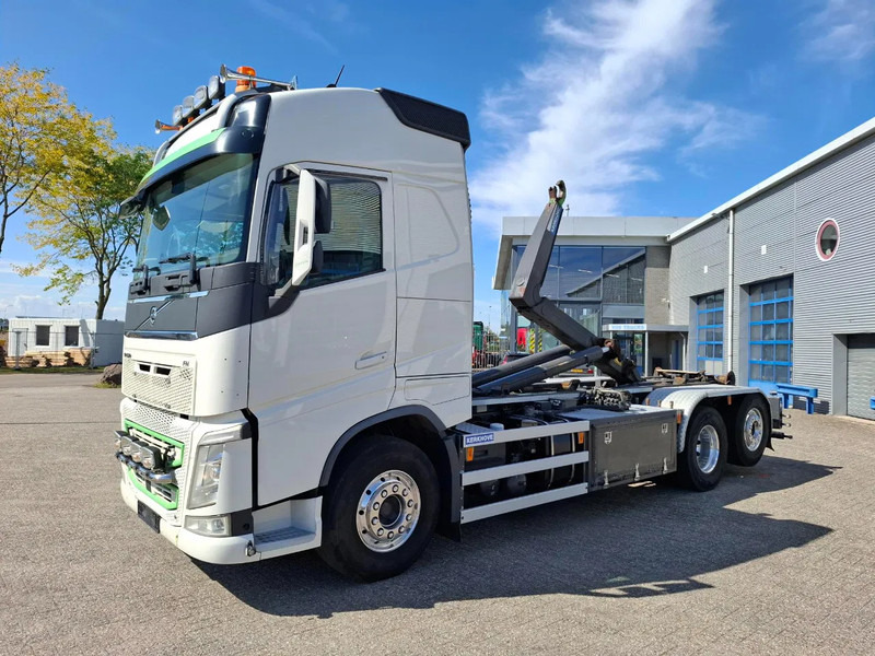 Volvo FH4-500 / VEB+ / HOOK 22 TON / LIFT+LENKACHSE / TUV:02-02-2026 / FULL-AIR / LWDS / NAVI / ALCOA / AUTOMATIC / EURO-6 / 2017 - Camion ampliroll: photos 2 Volvo FH4-500 / VEB+ / HOOK 22 TON / LIFT+LENKACHSE / TUV:02-02-2026 / FULL-AIR / LWDS / NAVI / ALCOA / AUTOMATIC / EURO-6 / 2017 - Camion ampliroll: photos 2