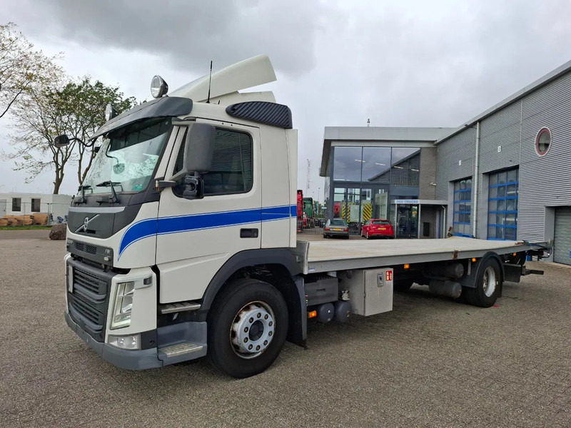 Volvo FM11-330 / ONLY:376356 KM / NAVI / FULL-AIR / PLATFORM 2500KG / LWDS / AIRCO / AUTOMATIC / EURO-6 / 2016 - Châssis cabine: photos 1 Volvo FM11-330 / ONLY:376356 KM / NAVI / FULL-AIR / PLATFORM 2500KG / LWDS / AIRCO / AUTOMATIC / EURO-6 / 2016 - Châssis cabine: photos 1
