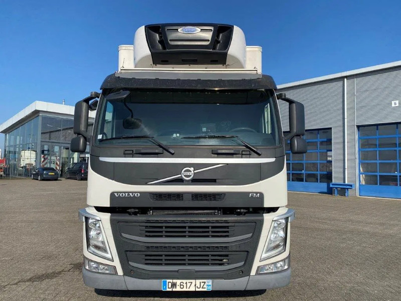 Camion frigorifique Volvo FM4-420 / COMPLETE COOL+FREEZE COMBI / CHEREAU / THROUGH-LOADING SYSTEM / 2XPLATFORM DHOLLANDIA / FREEZING LOCK / AUTOMATIC / EU: photos 12