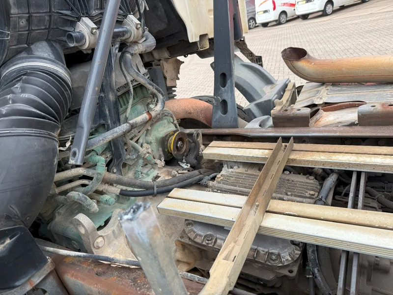 Crédit-bail de Volvo FMX 450 / ENGINE RUNNING / 8X4 / VEB / ONLY:260642 KM / PTO / LIFT+LENKACHSE / ALCOA / AUTOMATIC / EURO-6 / 2014 Volvo FMX 450 / ENGINE RUNNING / 8X4 / VEB / ONLY:260642 KM / PTO / LIFT+LENKACHSE / ALCOA / AUTOMATIC / EURO-6 / 2014: photos 12 Crédit-bail de Volvo FMX 450 / ENGINE RUNNING / 8X4 / VEB / ONLY:260642 KM / PTO / LIFT+LENKACHSE / ALCOA / AUTOMATIC / EURO-6 / 2014 Volvo FMX 450 / ENGINE RUNNING / 8X4 / VEB / ONLY:260642 KM / PTO / LIFT+LENKACHSE / ALCOA / AUTOMATIC / EURO-6 / 2014: photos 12