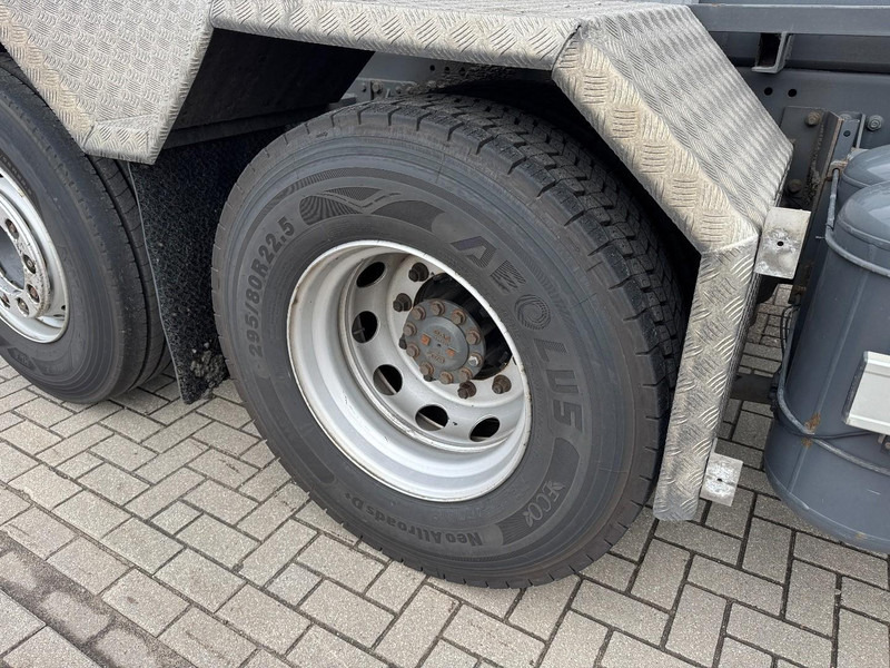 Camion grue DAF CF85-360 6x2 HMF 1580 / 4S, EURO 5: photos 18 Camion grue DAF CF85-360 6x2 HMF 1580 / 4S, EURO 5: photos 18