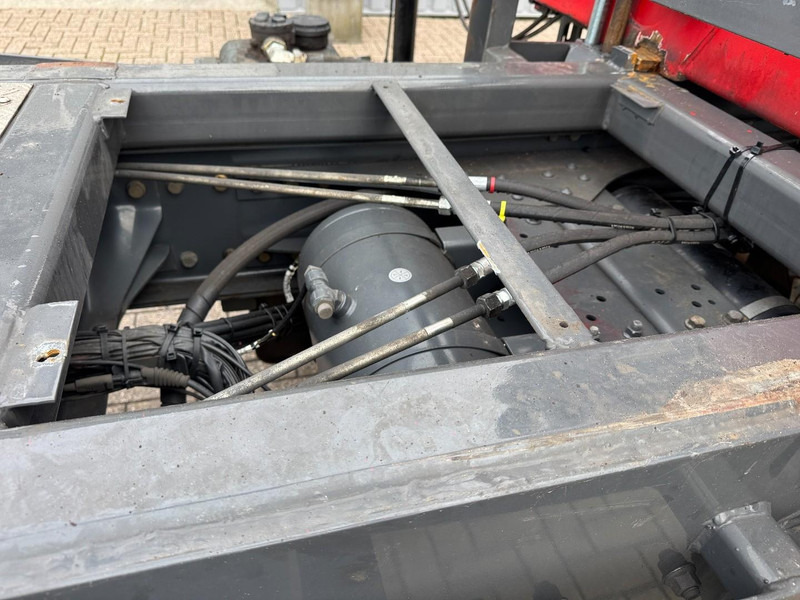 Camion grue DAF CF85-360 6x2 HMF 1580 / 4S, EURO 5: photos 15 Camion grue DAF CF85-360 6x2 HMF 1580 / 4S, EURO 5: photos 15