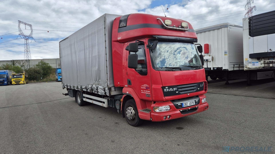 DAF FA LF 45.220 G12 valník s plachtou - Camion à rideaux coulissants: photos 1 DAF FA LF 45.220 G12 valník s plachtou - Camion à rideaux coulissants: photos 1