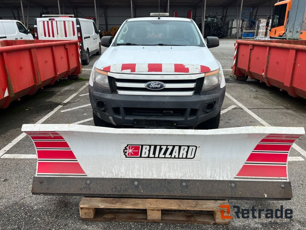 Ford Ranger 2.2 Tdci Rab Cab 4x4 Manuel med sneplov - Voiture: photos 5 Ford Ranger 2.2 Tdci Rab Cab 4x4 Manuel med sneplov - Voiture: photos 5