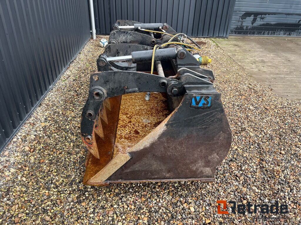 Forskelligt udstyr VS Overfaldsklo - Godet pour chargeur: photos 2 Forskelligt udstyr VS Overfaldsklo - Godet pour chargeur: photos 2