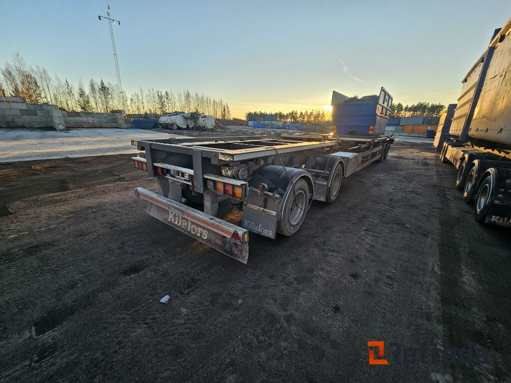 Liftdumpersläp Kilafors 4-axlad - Remorque ampliroll/ Multibenne: photos 5 Liftdumpersläp Kilafors 4-axlad - Remorque ampliroll/ Multibenne: photos 5