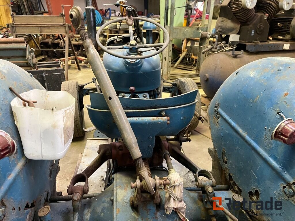 Machine agricole Traktor Ford Dextra Traktor: photos 19