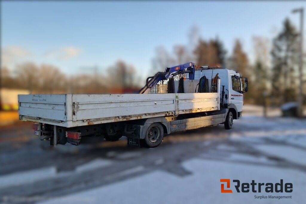 Mercedes-Benz Atego 818L med 6 meter plan og kran - Camion plateau, Camion grue: photos 3 Mercedes-Benz Atego 818L med 6 meter plan og kran - Camion plateau, Camion grue: photos 3