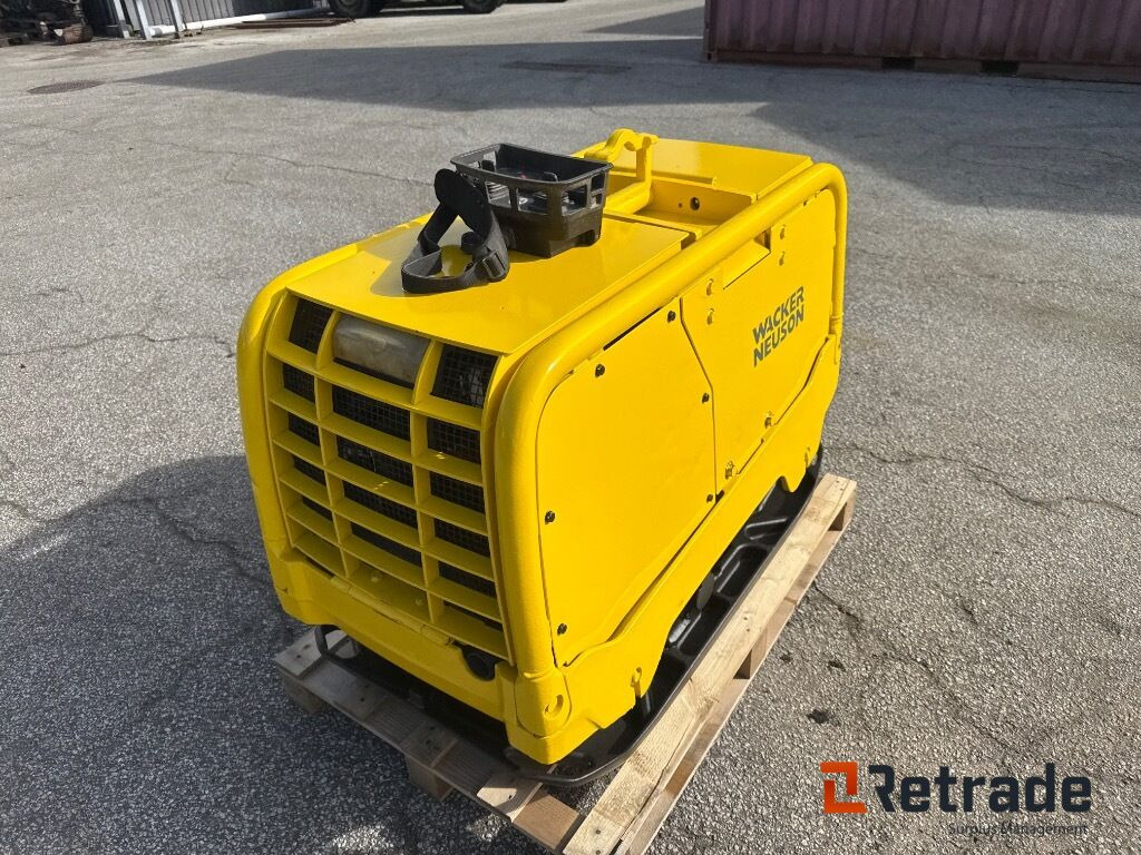 Pladevibrator Wacker Neuson Dpu80 R Remote - Matériel de chantier: photos 3 Pladevibrator Wacker Neuson Dpu80 R Remote - Matériel de chantier: photos 3
