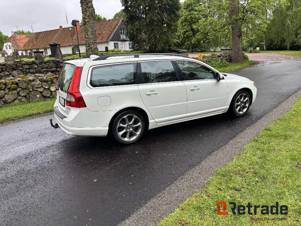 Volvo V70 1,6 D2 Momentum - Voiture: photos 4 Volvo V70 1,6 D2 Momentum - Voiture: photos 4