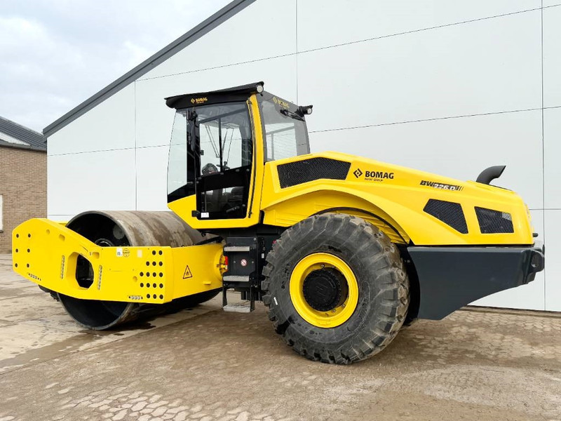 Bomag BW226D-5CL - NEW / Cummins engine - Compacteur: photos 3 Bomag BW226D-5CL - NEW / Cummins engine - Compacteur: photos 3