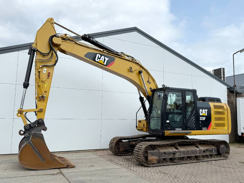 Cat 323FL - German Machine / Rear + Side Camera - Pelle sur chenille: photos 2 Cat 323FL - German Machine / Rear + Side Camera - Pelle sur chenille: photos 2