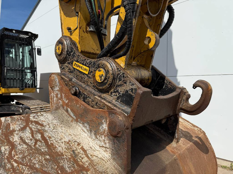 Pelle sur chenille Cat 330 NG - German Machine / Oilquick / Auto Lube: photos 16