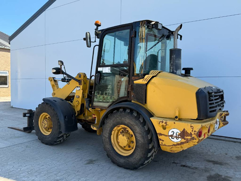 Cat 906H - Automatic Greasing / Quick Coupler - Chargeuse sur pneus: photos 3 Cat 906H - Automatic Greasing / Quick Coupler - Chargeuse sur pneus: photos 3