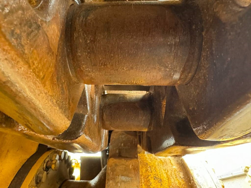 Bulldozer Cat D9R - Dutch Machine / Ripper: photos 19