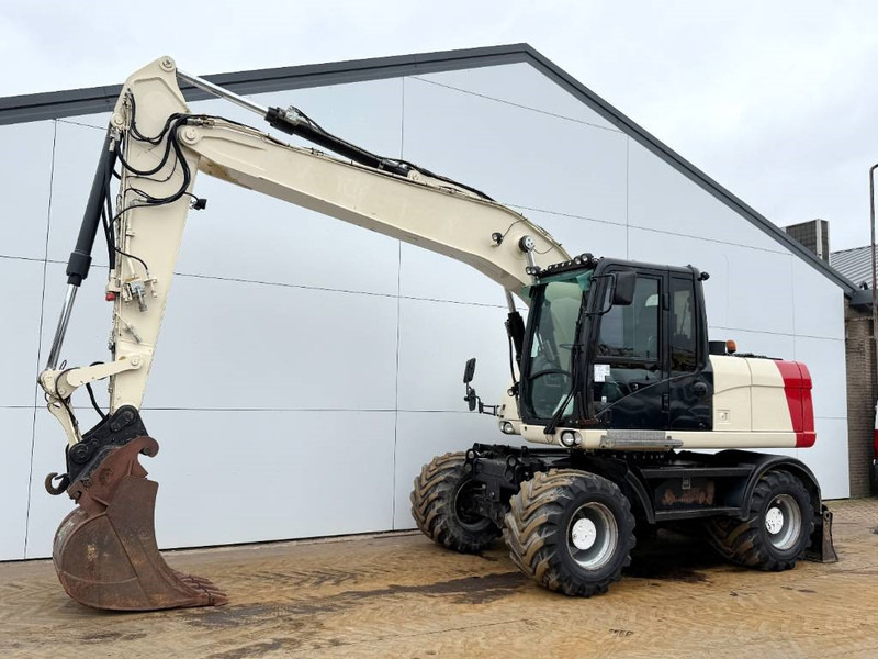 Cat M316D - Quick Coupler / Automatic Greasing - Pelle sur pneus: photos 2 Cat M316D - Quick Coupler / Automatic Greasing - Pelle sur pneus: photos 2