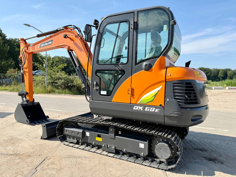Develon DX60E-10N - New / Unused / 2024 Model - Mini pelle: photos 3 Develon DX60E-10N - New / Unused / 2024 Model - Mini pelle: photos 3