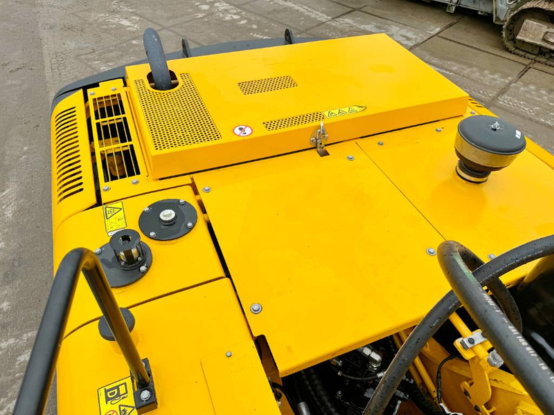 Pelle sur chenille neuf JCB 215LC - New / Unused / Hammer Lines: photos 17