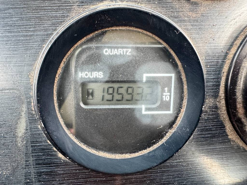 Tracteur portuaire Kalmar PT122 - Top Condition / Cummins Engine: photos 18