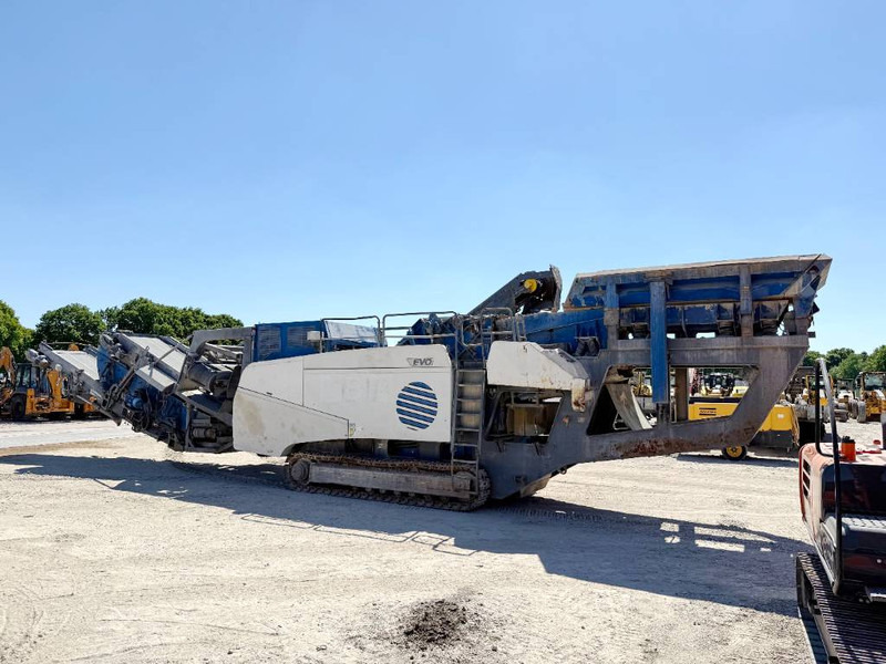 Kleemann MR130Z EVO 2 K024 - Impact Crusher / German Machin - Concasseur mobile: photos 5 Kleemann MR130Z EVO 2 K024 - Impact Crusher / German Machin - Concasseur mobile: photos 5
