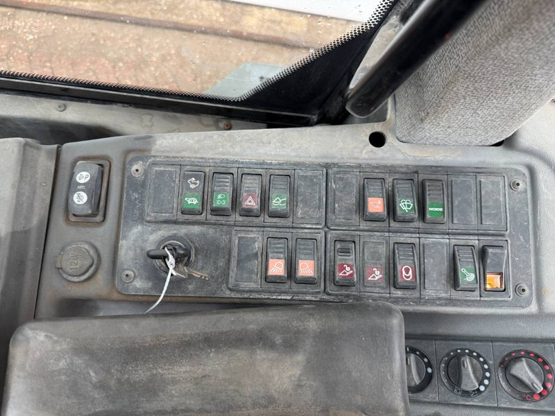 Chargeuse sur pneus Liebherr L509 Stereo - German Machine / Automatic Greasing: photos 11
