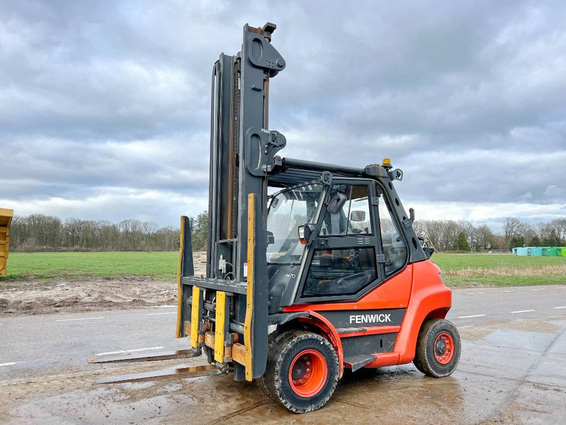 Linde H70T-02 - Side shift / Fork positioners - Chariot élévateur à gaz: photos 1 Linde H70T-02 - Side shift / Fork positioners - Chariot élévateur à gaz: photos 1