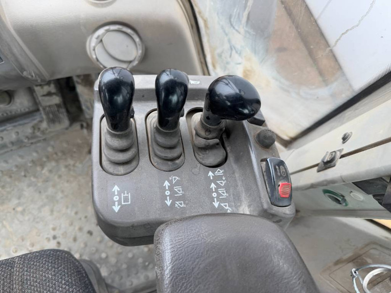 Chargeuse sur pneus Volvo L120G - 3rd Function / Quick Coupler / Auto Lube: photos 10