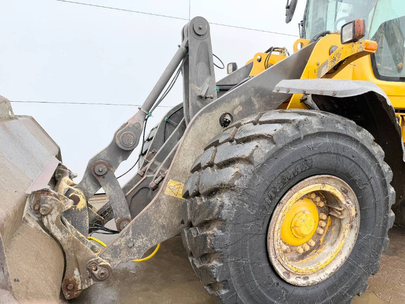 Chargeuse sur pneus Volvo L120G - 3rd Function / Quick Coupler / Auto Lube: photos 15