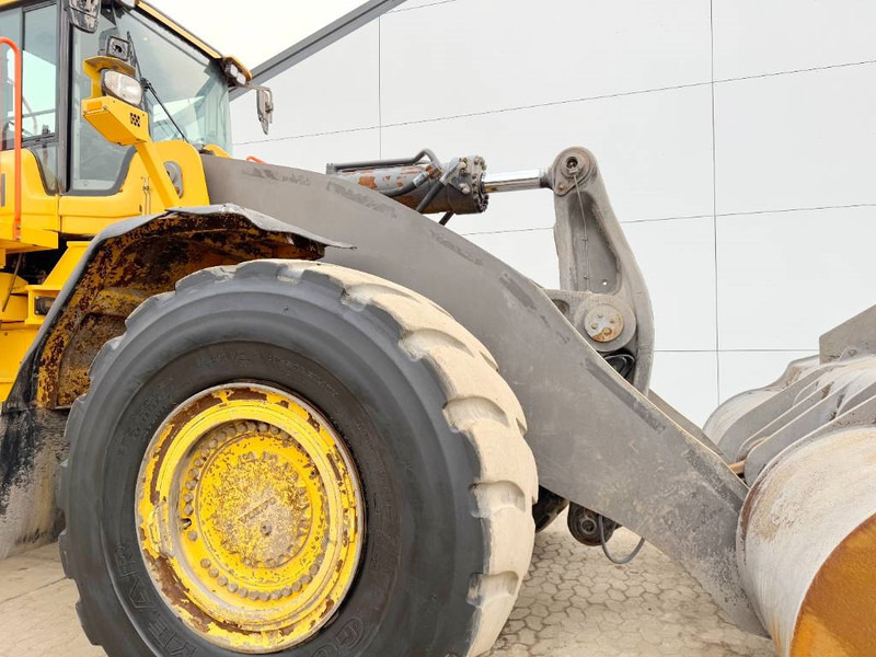 Chargeuse sur pneus Volvo L350H - Dutch Machine / CDC Steering: photos 17