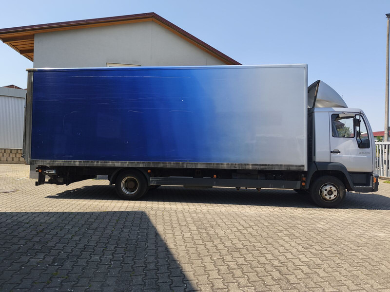 MAN LE 10.220 - Camion fourgon: photos 4 MAN LE 10.220 - Camion fourgon: photos 4