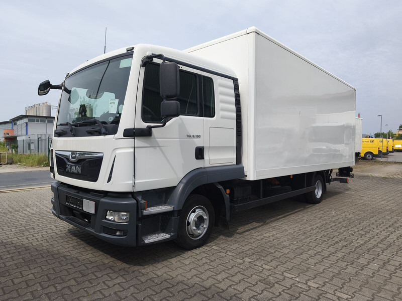 MAN TGL 8.190 Koffer gFH AHK LBW Euro 6 4x2 (11) TÜV NEU - Camion fourgon: photos 1 MAN TGL 8.190 Koffer gFH AHK LBW Euro 6 4x2 (11) TÜV NEU - Camion fourgon: photos 1