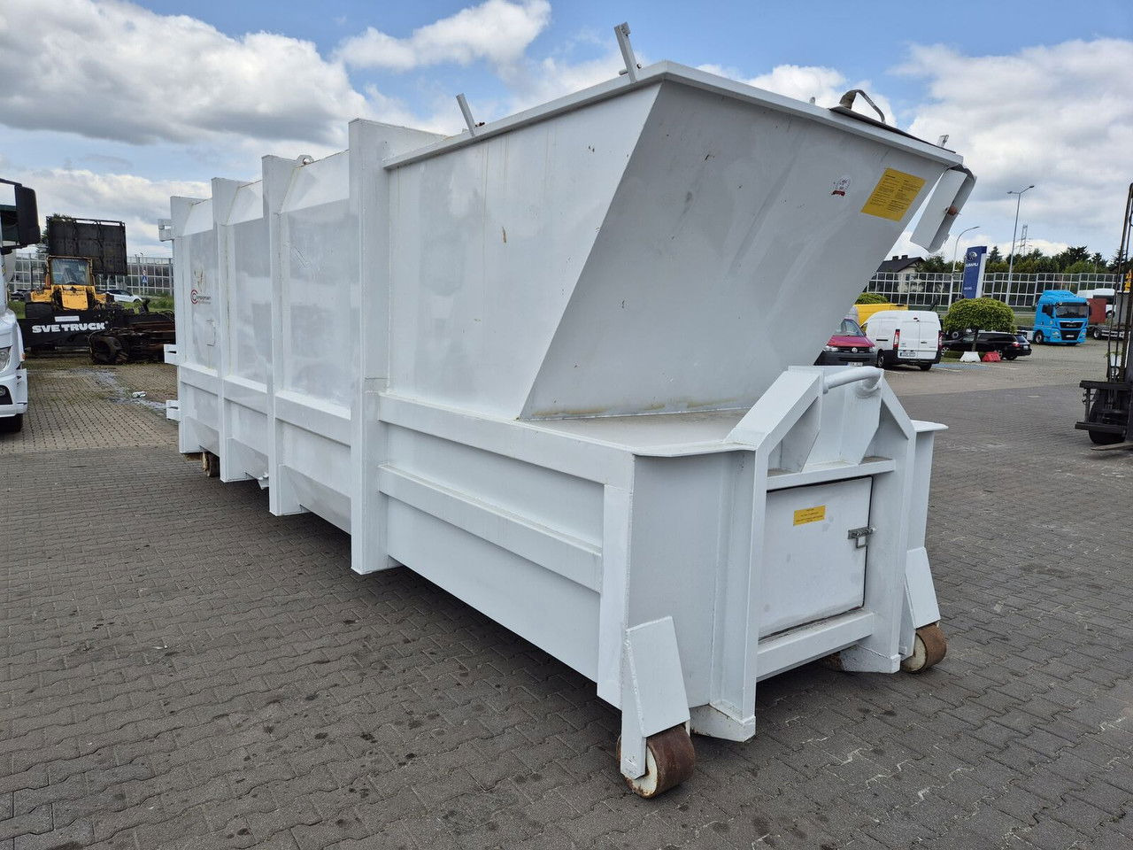 Diversen K 1812/20 Compoman K 1812/20 Diversen K 1812/20 Compoman K 1812/20 - Caisse mobile/ Conteneur: photos 4 Diversen K 1812/20 Compoman K 1812/20 Diversen K 1812/20 Compoman K 1812/20 - Caisse mobile/ Conteneur: photos 4