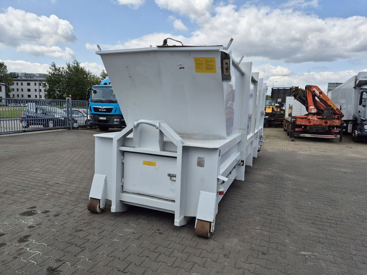 Diversen K 1812/20 Compoman K 1812/20 Diversen K 1812/20 Compoman K 1812/20 - Caisse mobile/ Conteneur: photos 2 Diversen K 1812/20 Compoman K 1812/20 Diversen K 1812/20 Compoman K 1812/20 - Caisse mobile/ Conteneur: photos 2