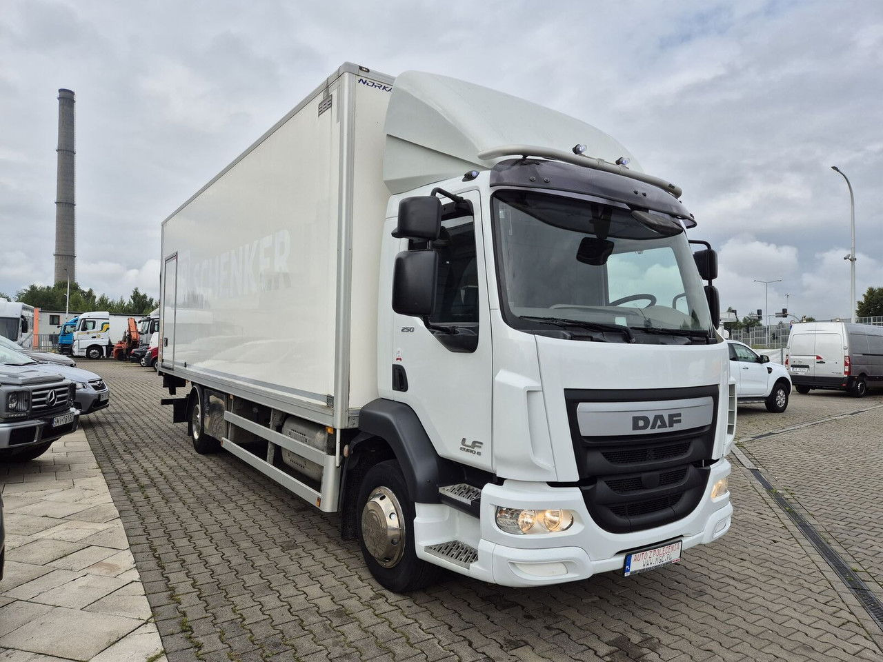 DAF LF 250 FA / 3 Seats / Works Great - Camion fourgon: photos 4 DAF LF 250 FA / 3 Seats / Works Great - Camion fourgon: photos 4