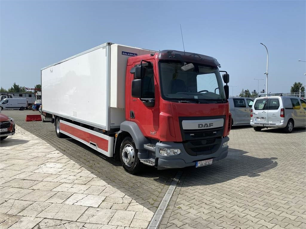 DAF LF250 E6 AUT / 119TKM / HULSTEINS -24 +25 / 18 EP - Camion frigorifique: photos 4 DAF LF250 E6 AUT / 119TKM / HULSTEINS -24 +25 / 18 EP - Camion frigorifique: photos 4